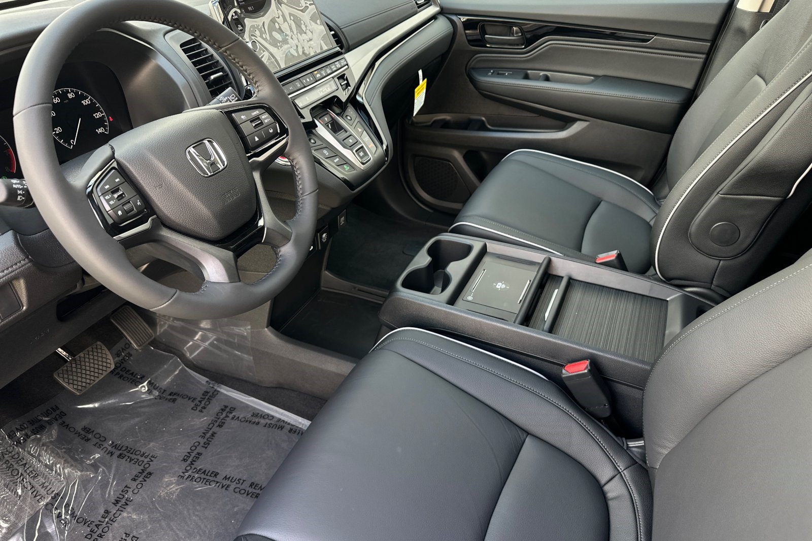 New 2026 Honda Odyssey Touring image 4