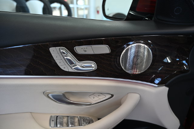 Used 2021 Mercedes-Benz E 350 4MATIC Sedan image 29