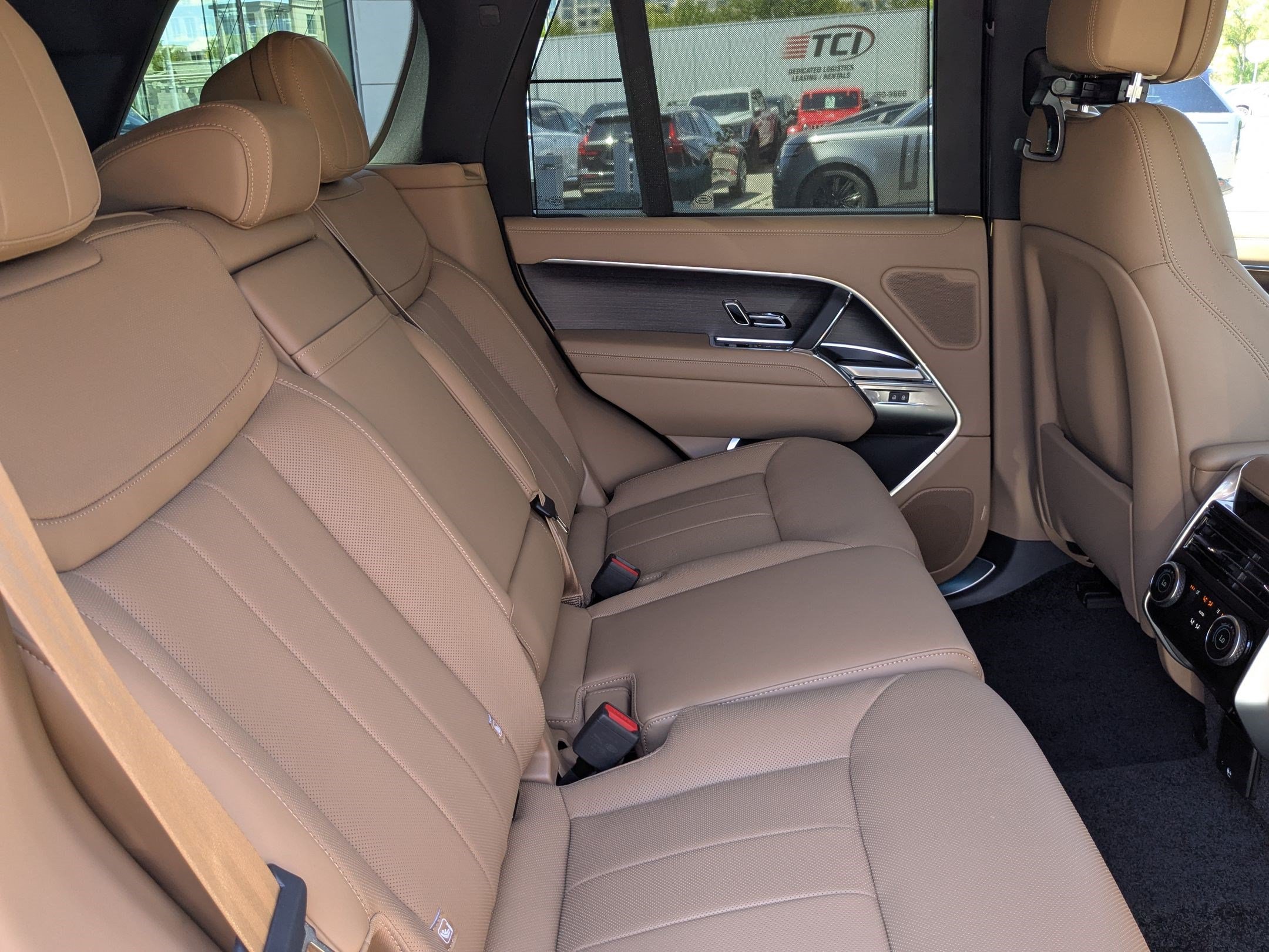 New 2026 Land Rover Range Rover SE AWD/4WD image 31