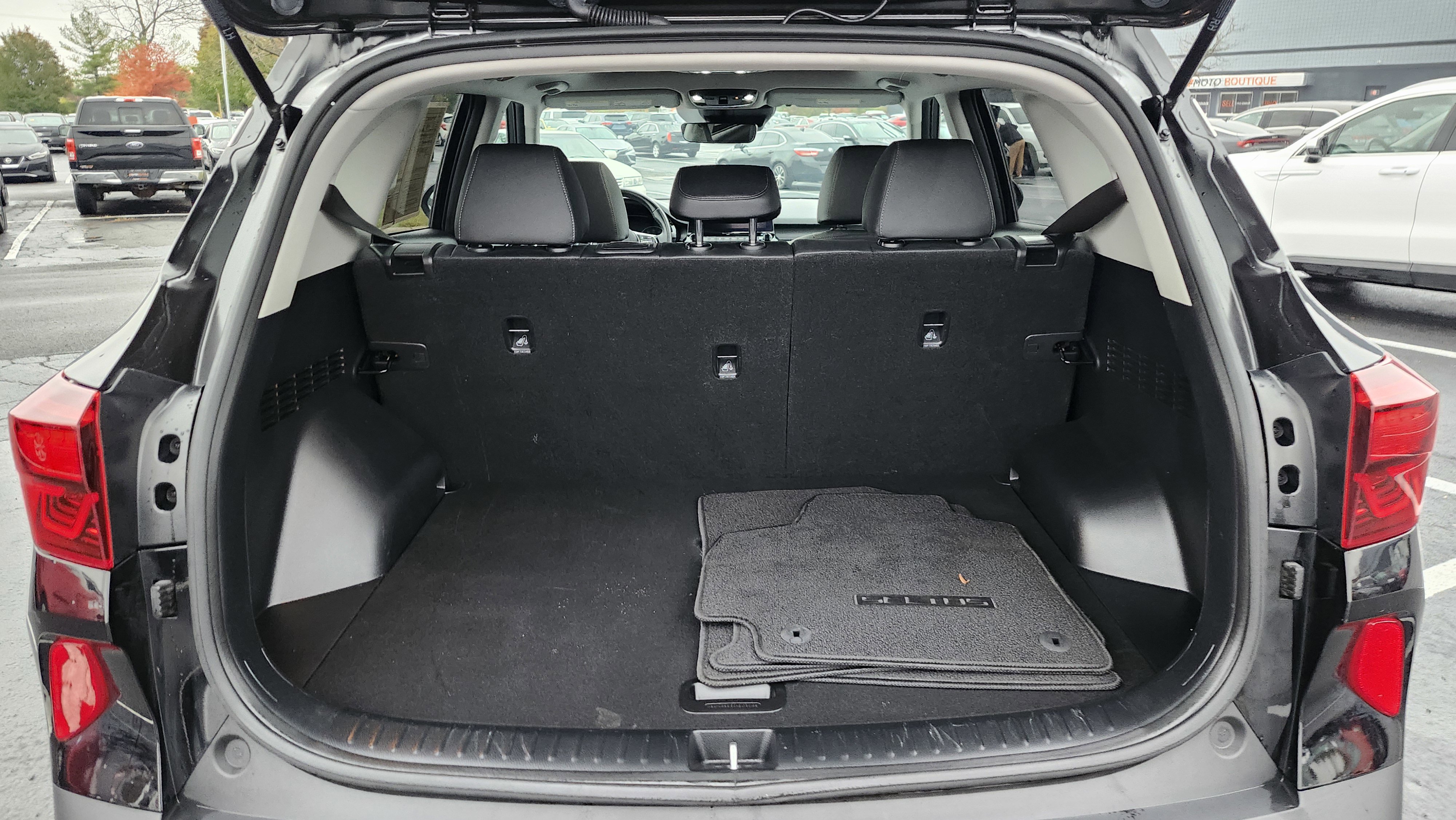 Used 2023 Kia Seltos EX image 16