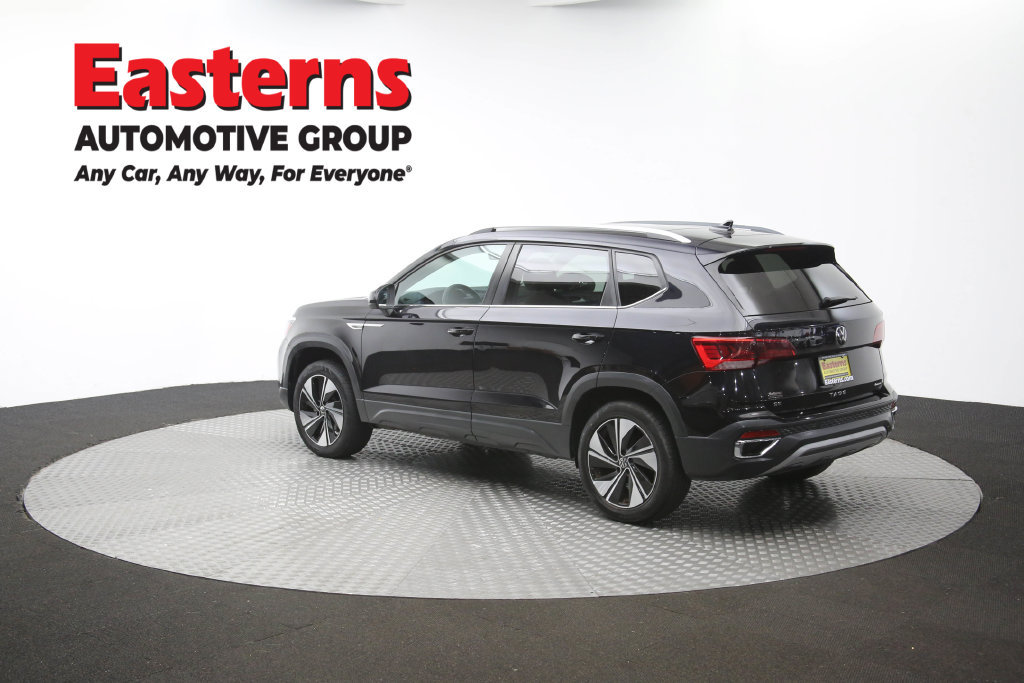 Used 2024 Volkswagen Taos SE AWD/4WD image 62