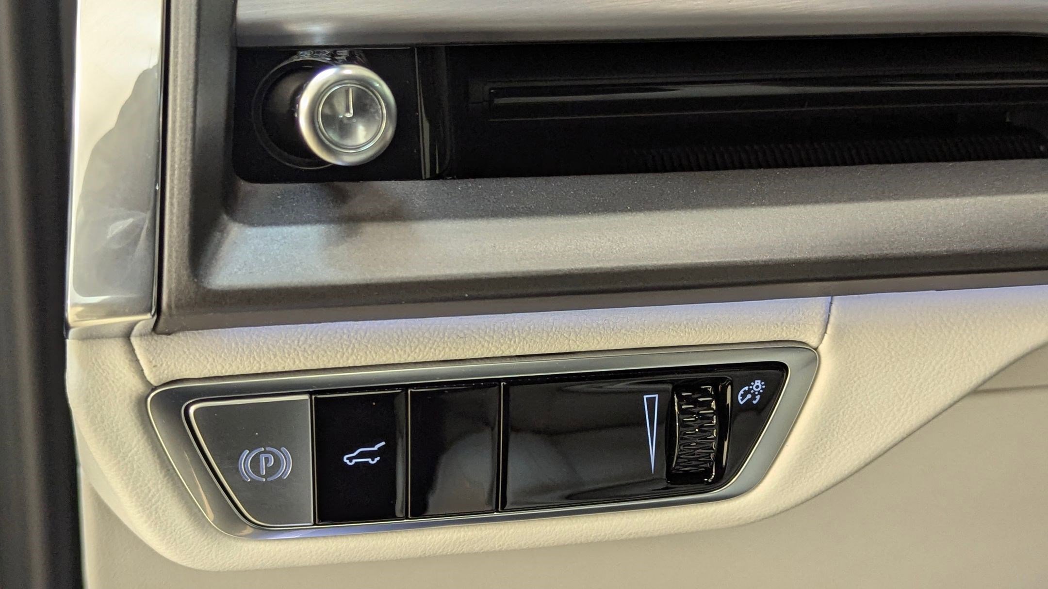 New 2026 Cadillac Vistiq Luxury image 18