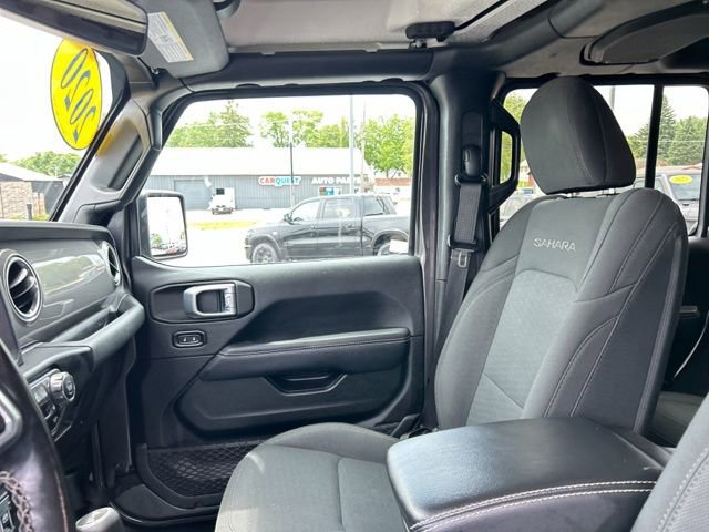 Used 2020 Jeep Wrangler Unlimited Sahara AWD/4WD image 31