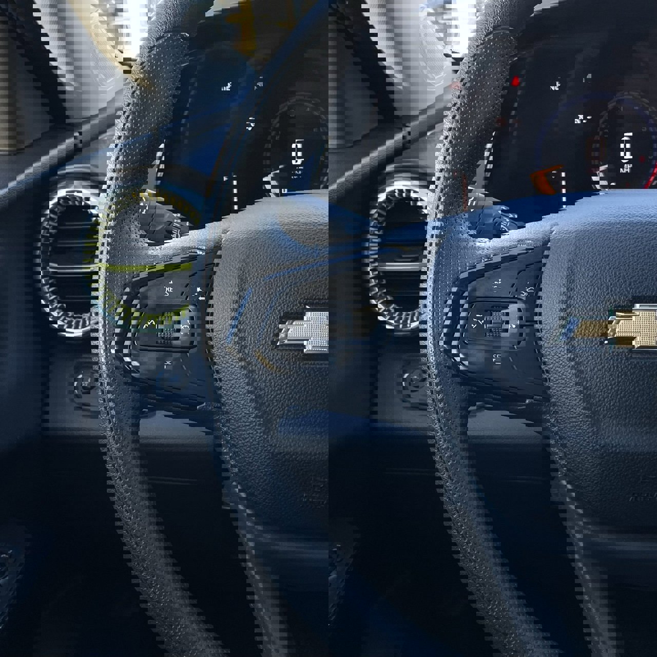 Certified 2025 Chevrolet Trax LT image 14