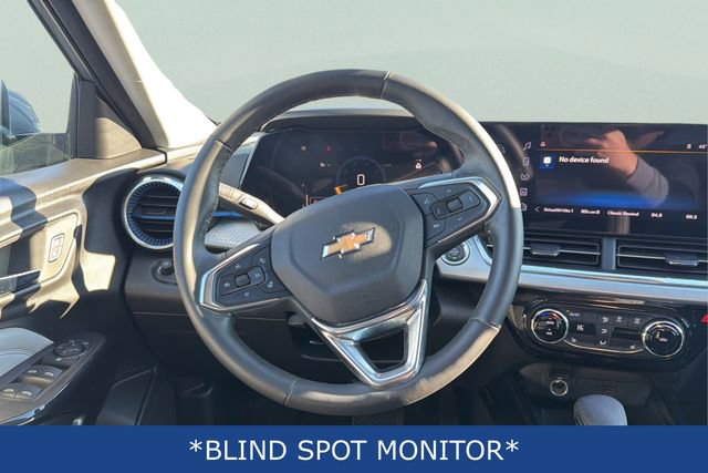 Certified 2025 Chevrolet Trax LT w/ Driver Confidence Package image 9