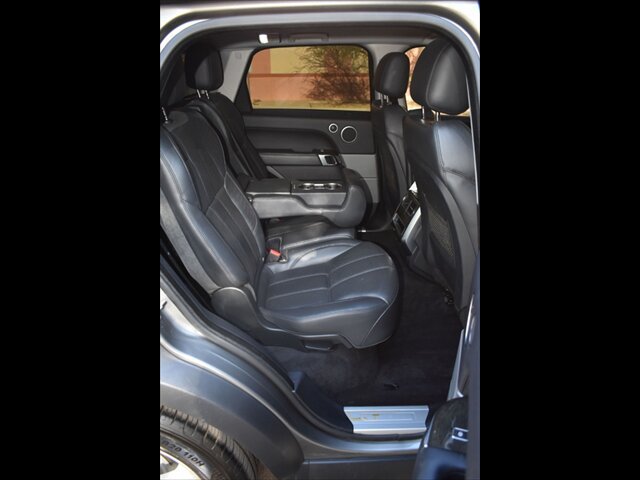 Used 2017 Land Rover Range Rover Sport HSE AWD/4WD image 28
