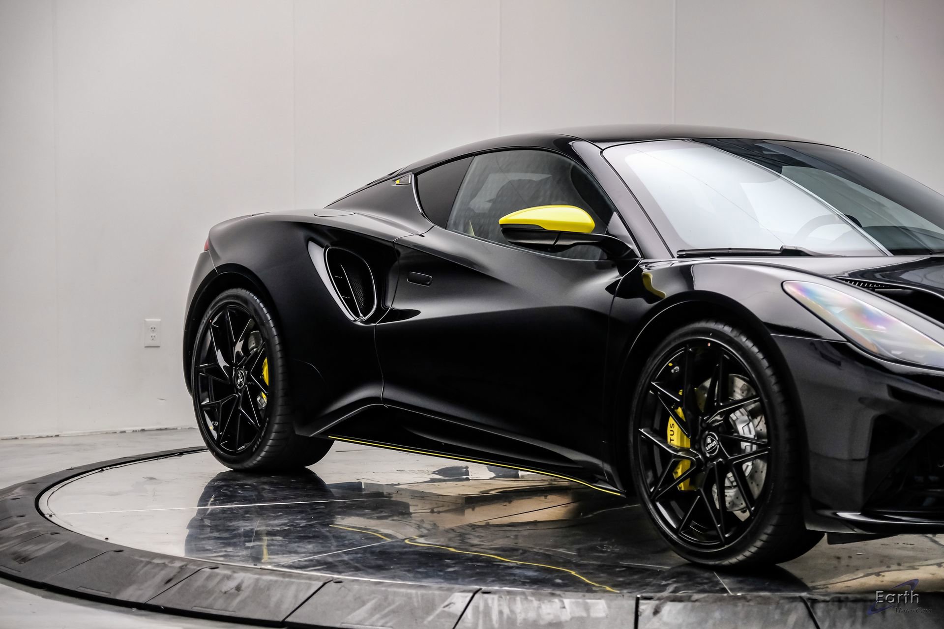 New 2026 Lotus Emira SE RWD image 29