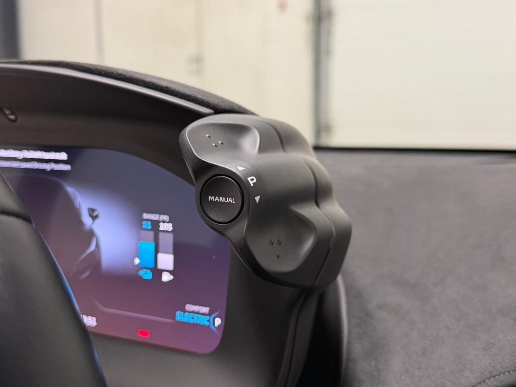 Used 2023 McLaren Artura image 56