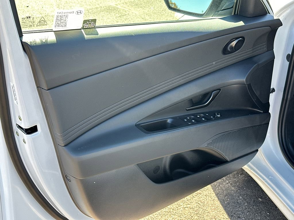 New 2025 Hyundai Elantra Sport image 10