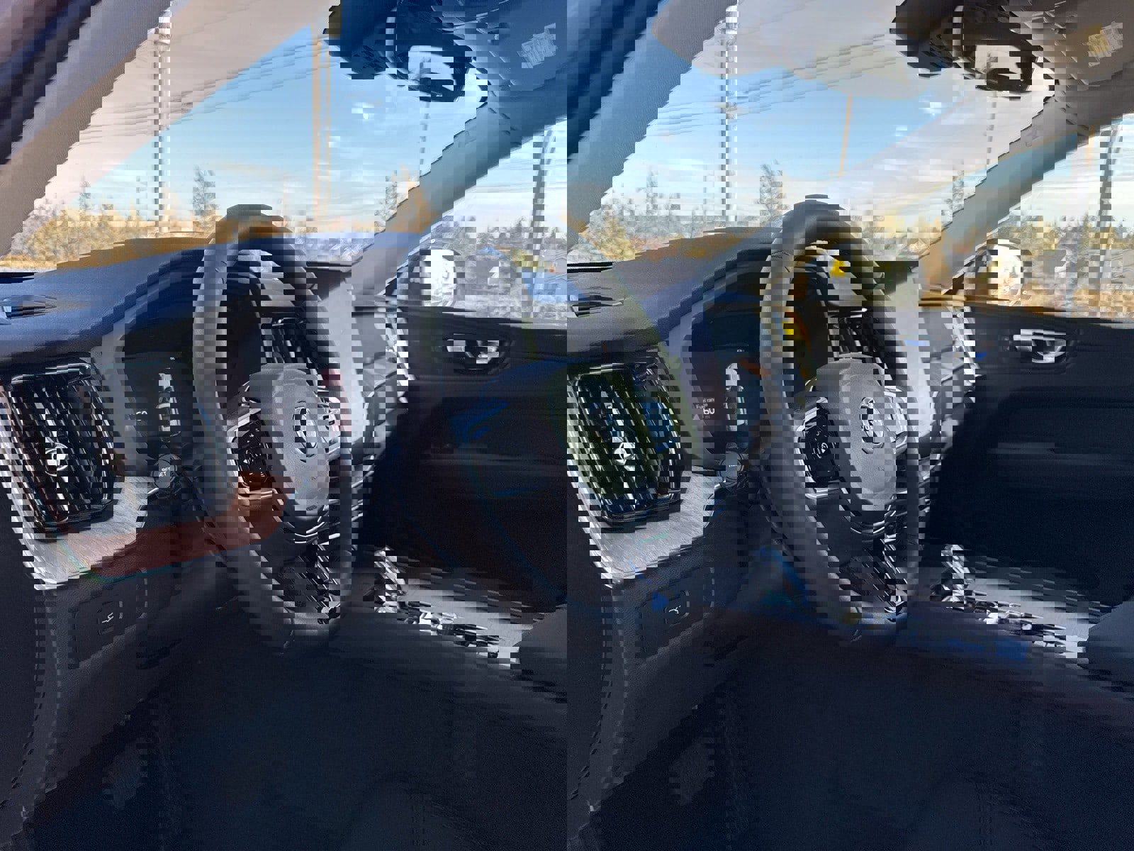 New 2026 Volvo XC60 B5 Plus w/ Protection Package Premier image 8