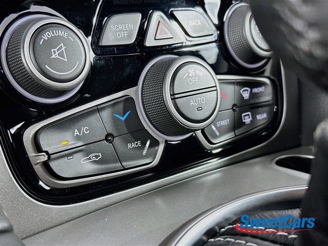 Used 2013 SRT Viper GTS w/ GTS Laguna Interior Pkg RWD image 24