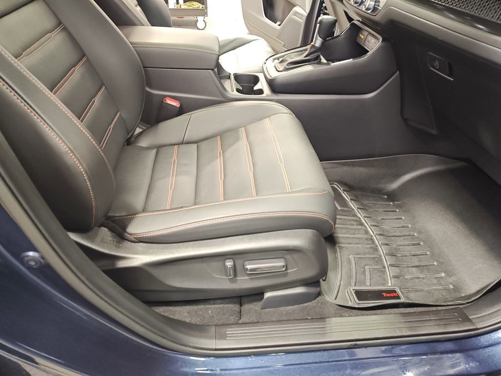 Used 2025 Honda CR-V Sport-L image 31