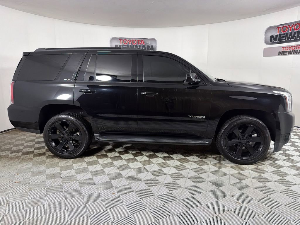 Used 2019 GMC Yukon SLT w/ Graphite Performance Edition AWD/4WD image 4