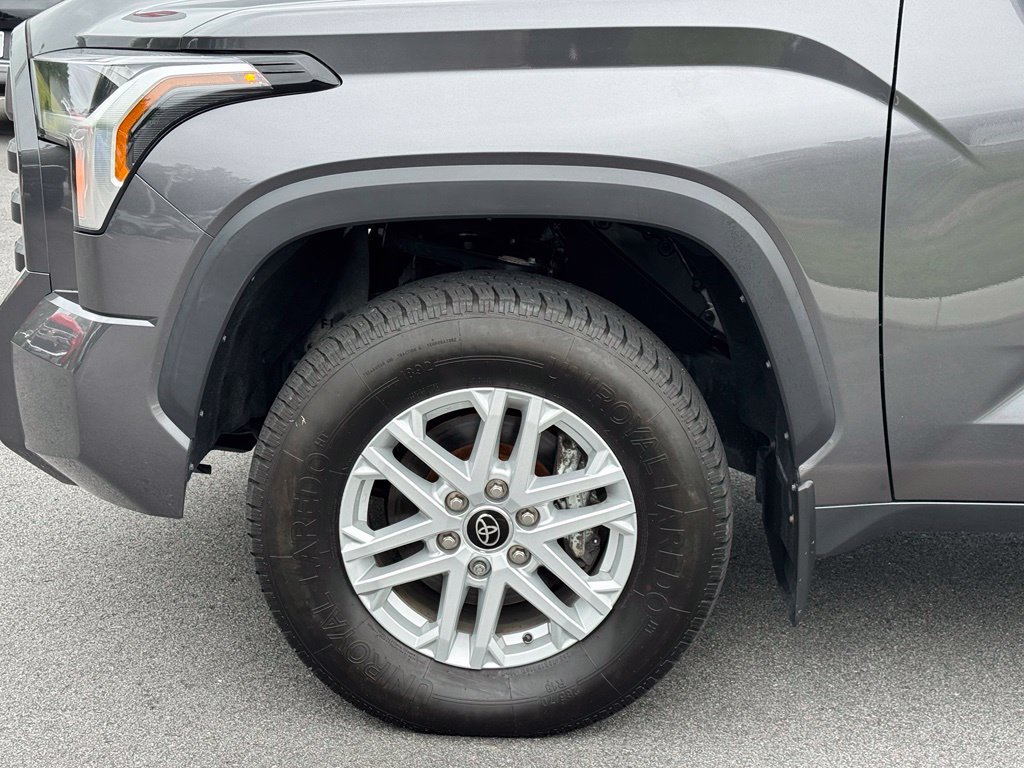 Used 2022 Toyota Tundra SR5 AWD/4WD image 29