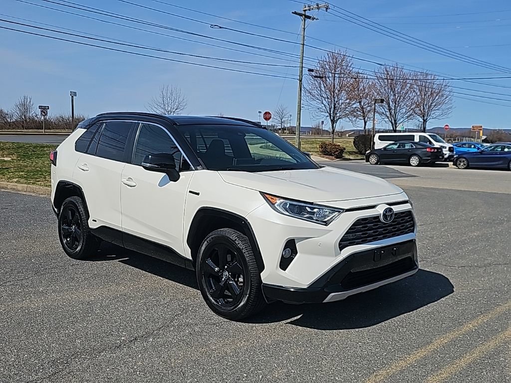 Used 2020 Toyota RAV4 XSE image 1