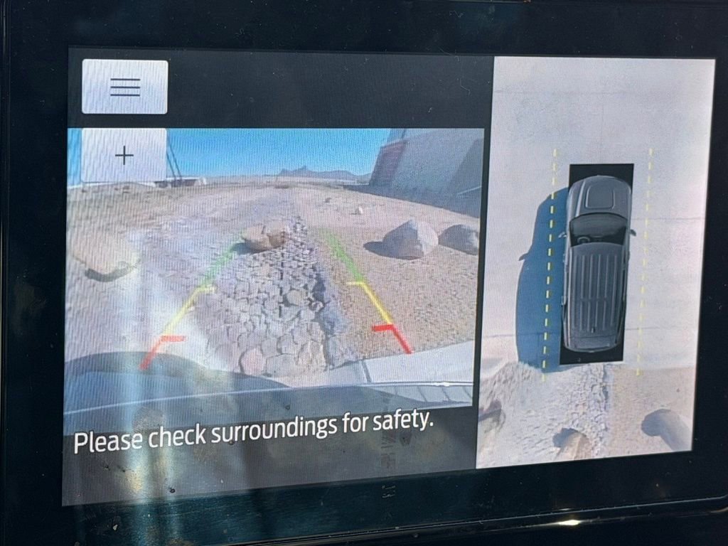 Used 2022 Ford Explorer Limited w/ Equipment Group 301A image 18