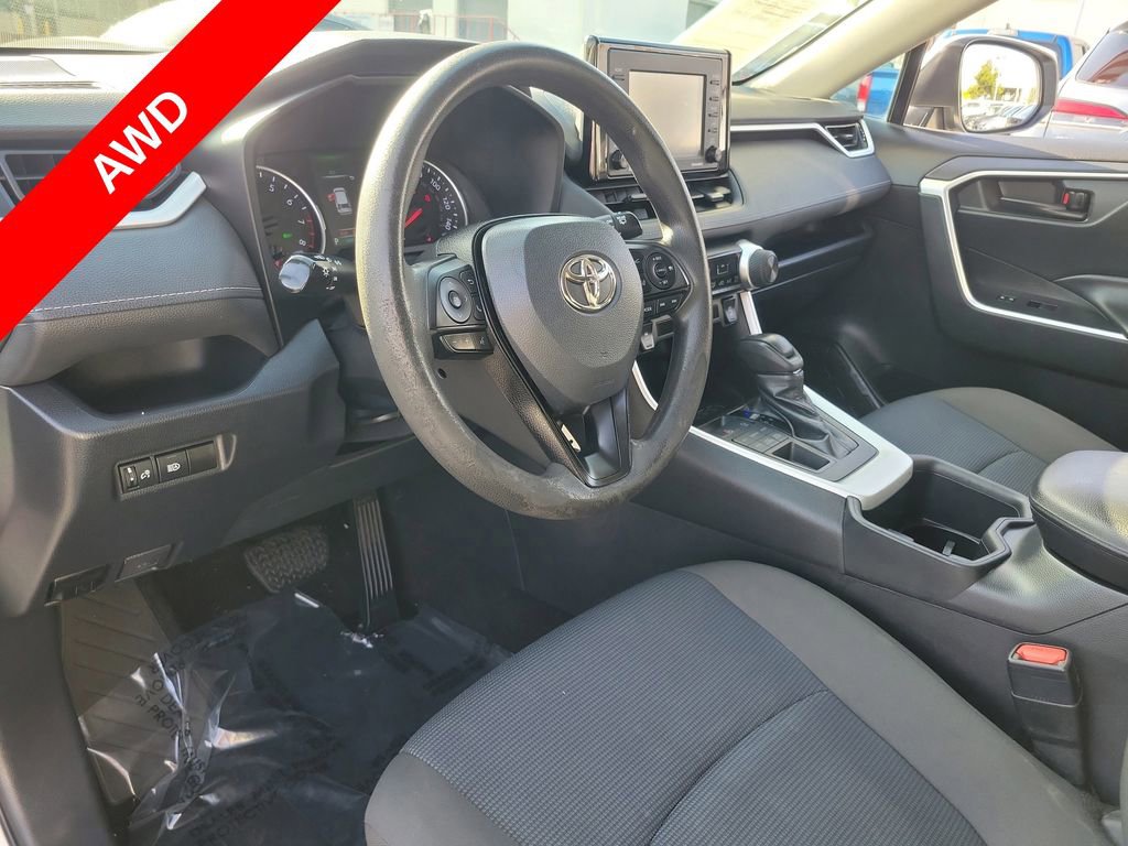 Used 2022 Toyota RAV4 LE w/ Carpet Mat Package (TMS) AWD/4WD image 20