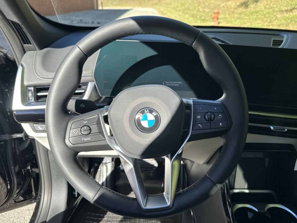 Used 2026 BMW X1 xDrive28i AWD/4WD image 18
