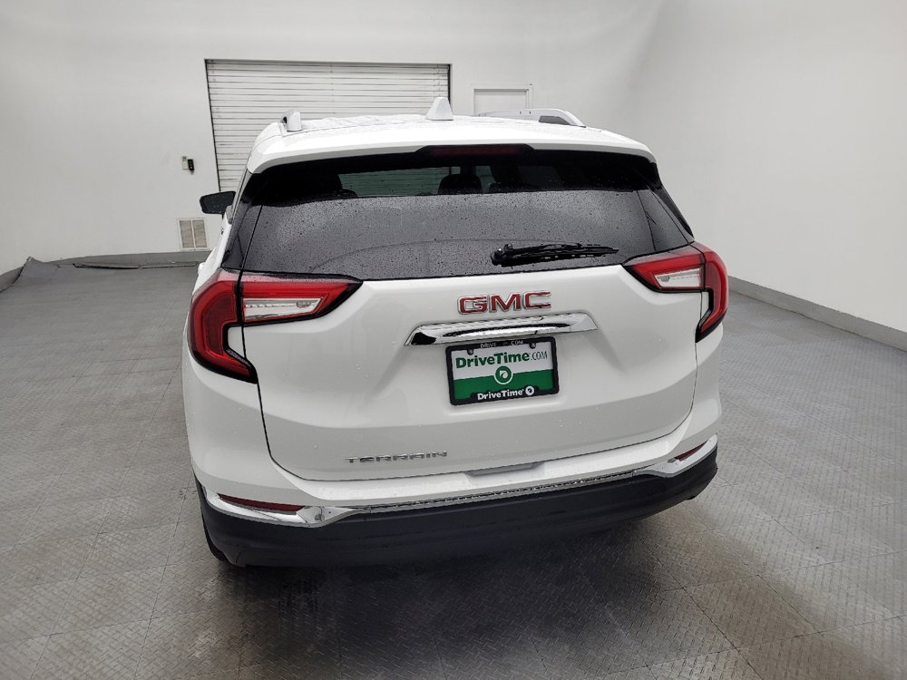 Used 2024 GMC Terrain SLT image 6