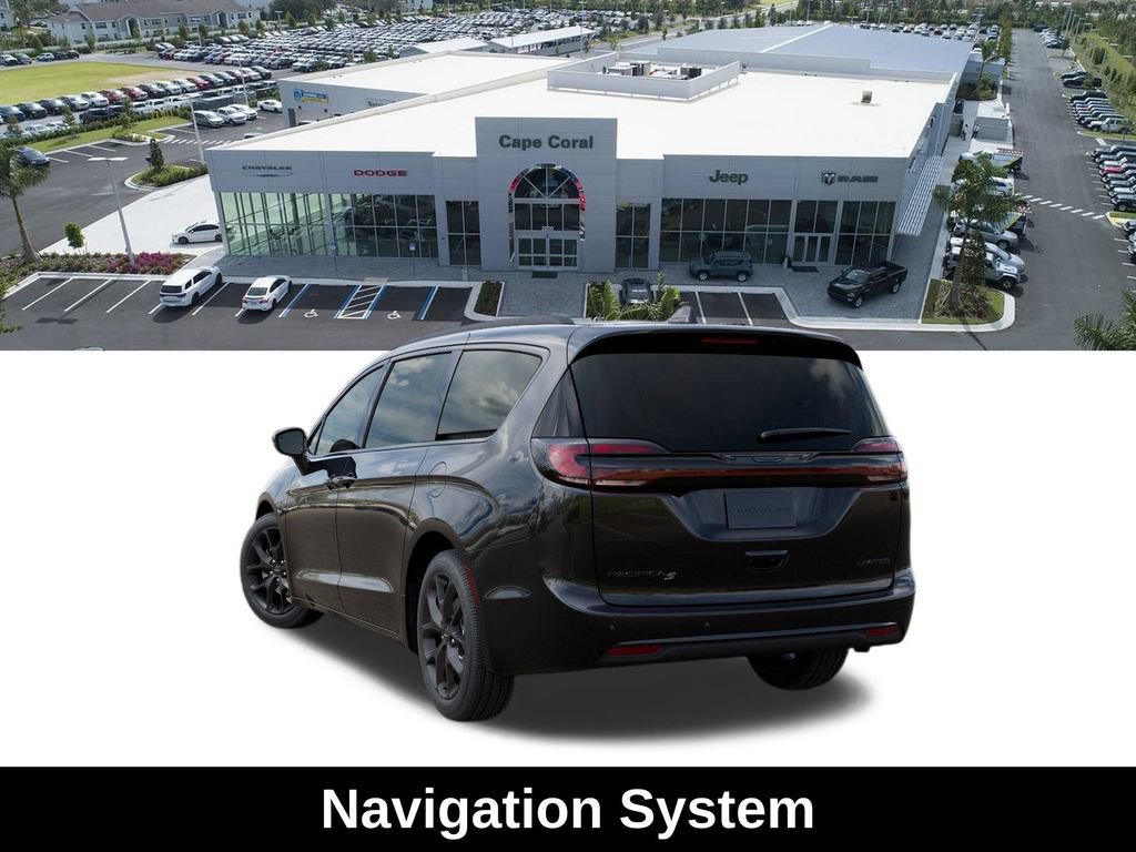 New 2027 Chrysler Pacifica Limited w/ S Appearance Package FWD image 3