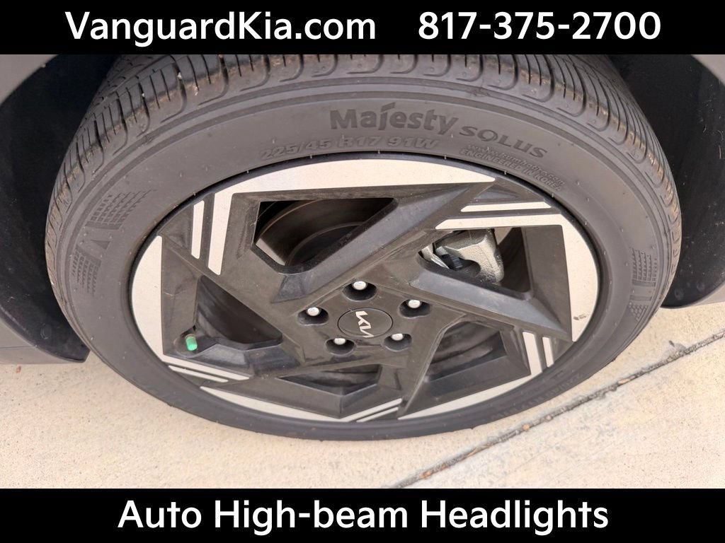 Certified 2025 Kia K4 EX FWD image 9