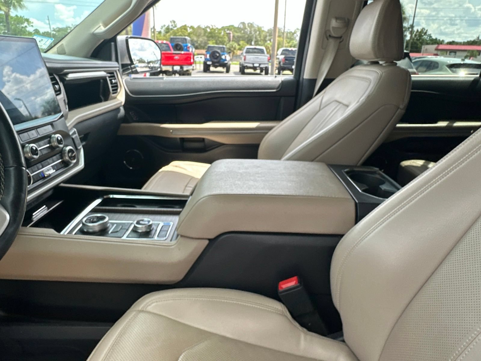 Certified 2024 Ford Expedition Max Limited AWD/4WD image 24