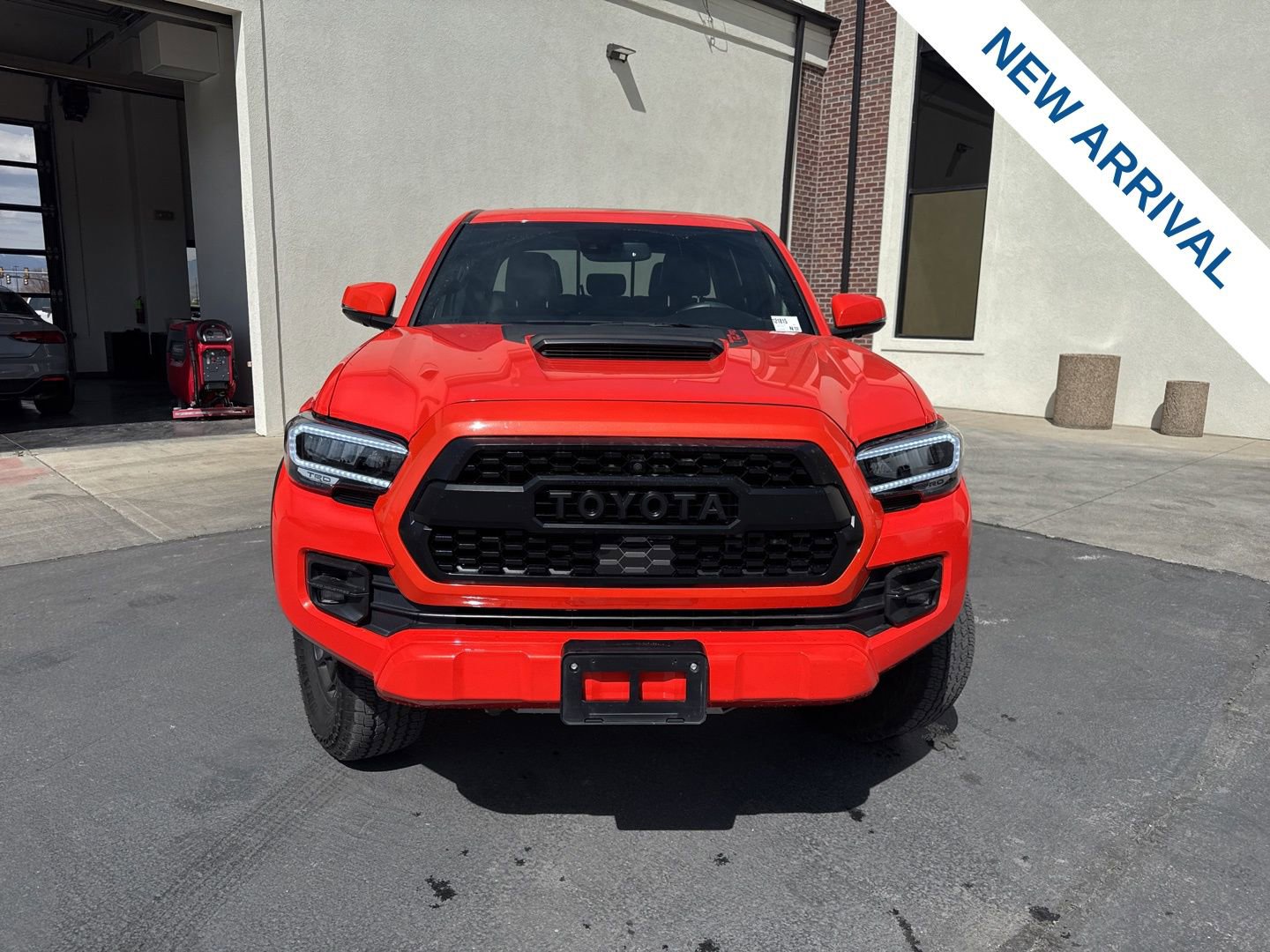 Used 2023 Toyota Tacoma TRD Pro image 2