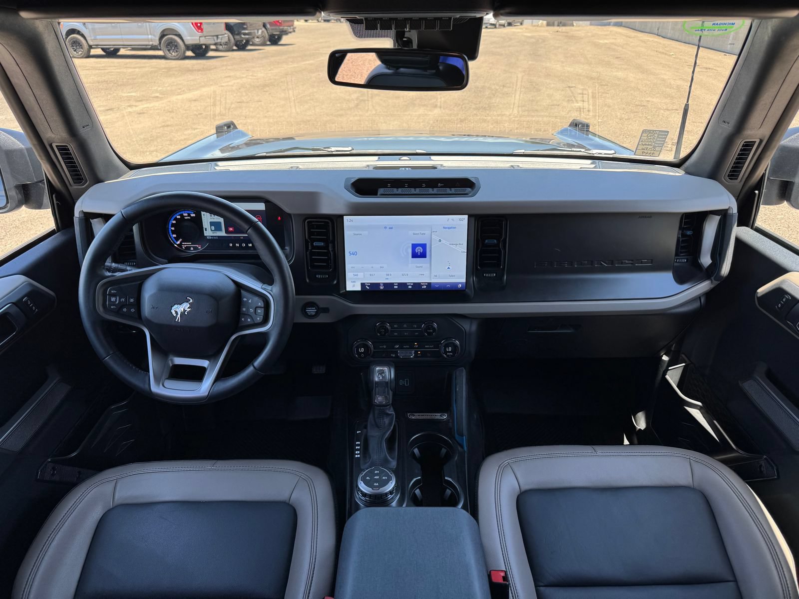 Used 2023 Ford Bronco Wildtrak AWD/4WD image 16