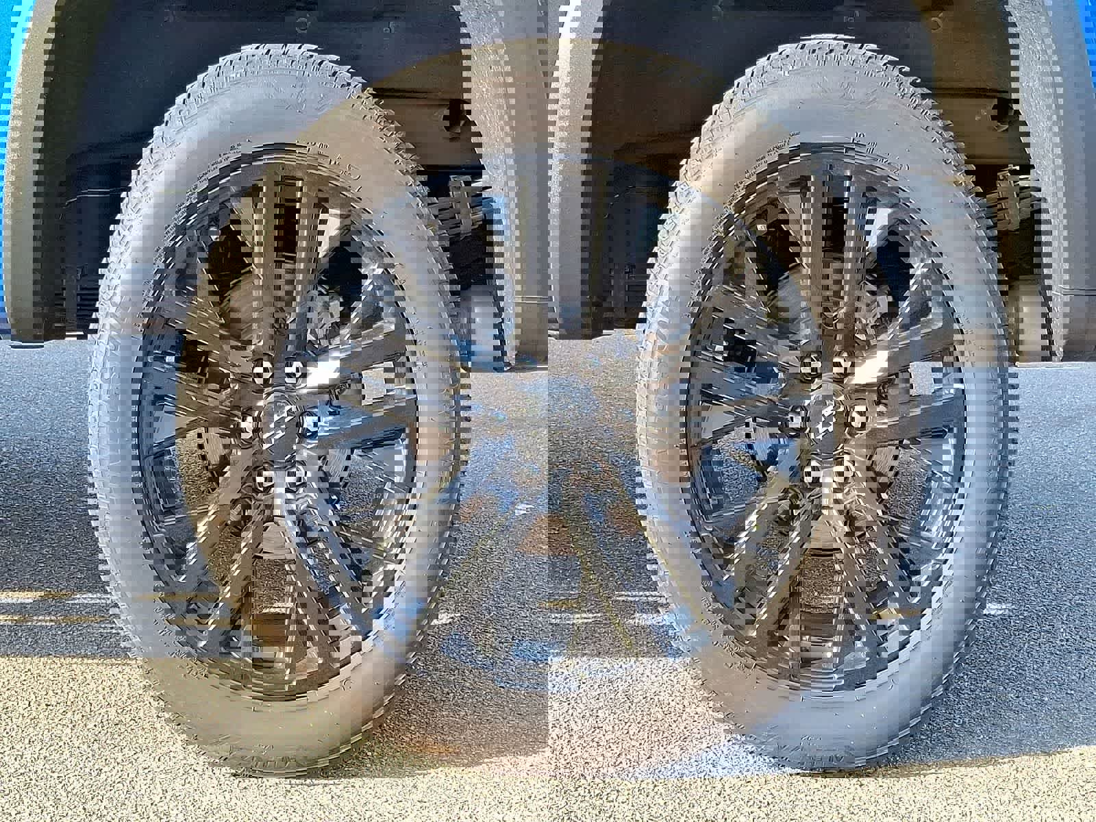 Used 2023 Chevrolet Silverado 1500 ZR2 w/ Technology Package image 39