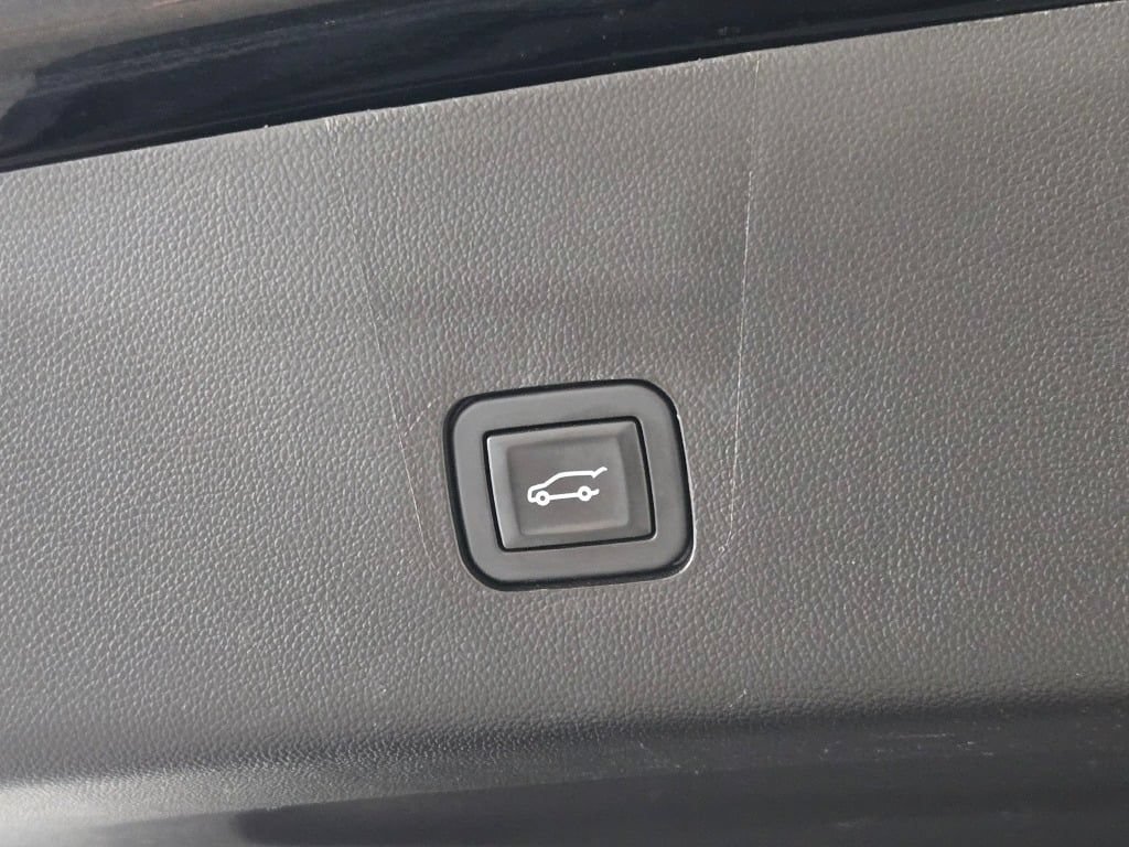 Certified 2019 Chevrolet Traverse LT FWD image 14