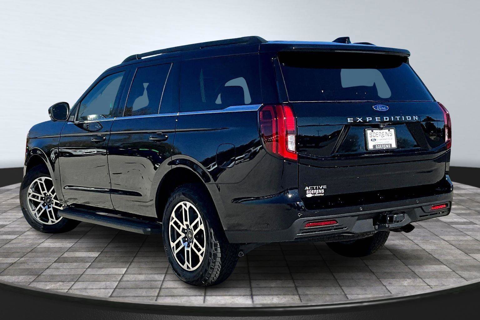 New 2025 Ford Expedition Active image 4