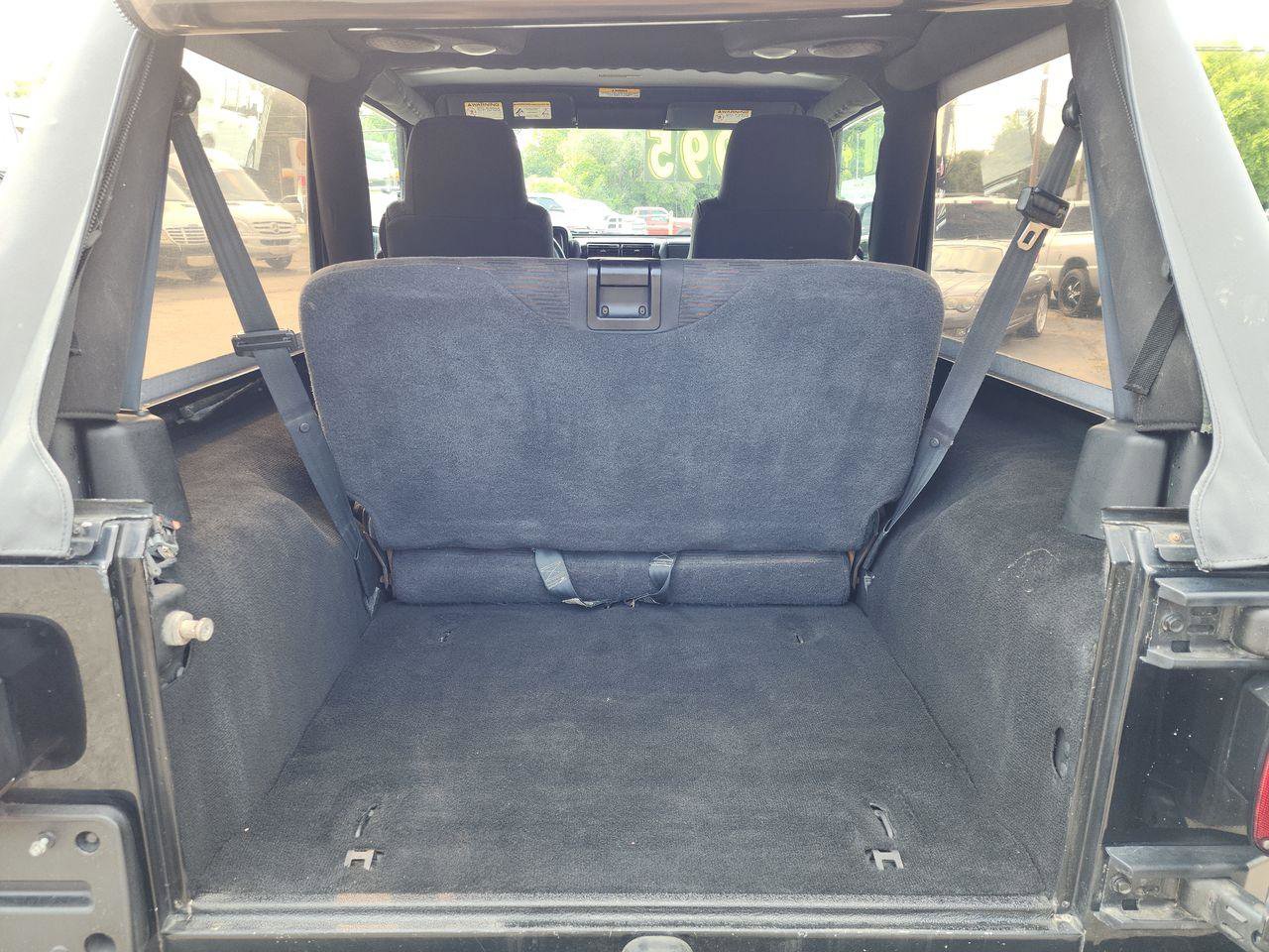 Used 2004 Jeep Wrangler 4WD image 15