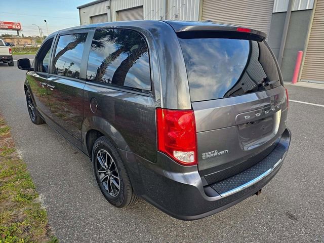 Used 2019 Dodge Grand Caravan GT image 3