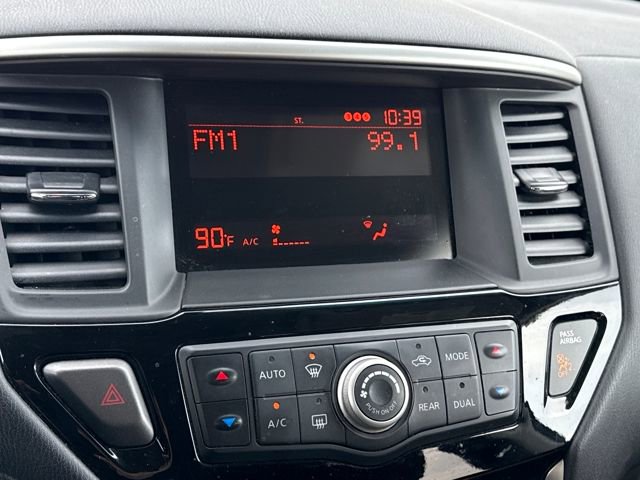 Used 2013 Nissan Pathfinder S image 20