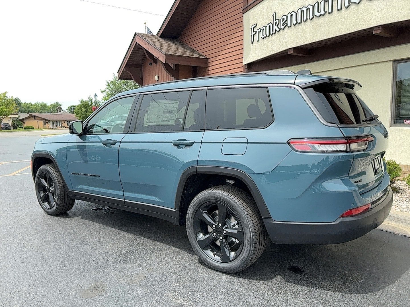 New 2026 Jeep Grand Cherokee L Limited w/ Limited Altitude Package AWD/4WD image 21
