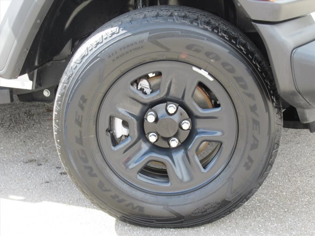 Used 2021 Jeep Wrangler Unlimited Sport image 7