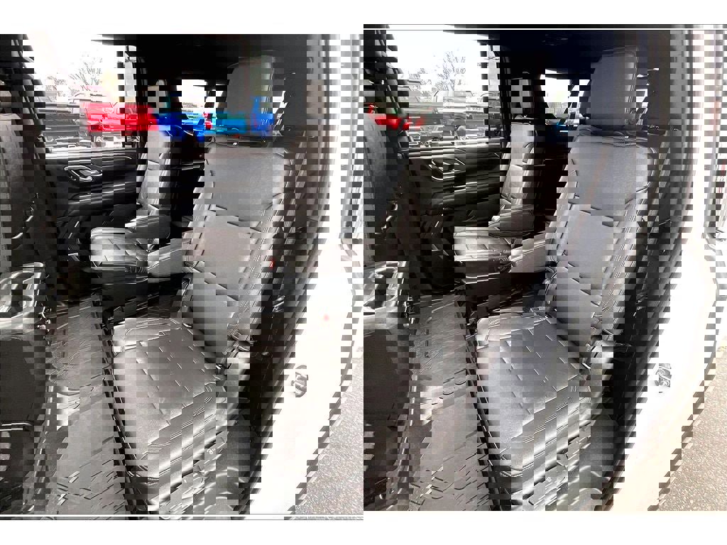 Used 2022 Chevrolet Suburban Z71 w/ Z71 Off-Road Package image 27