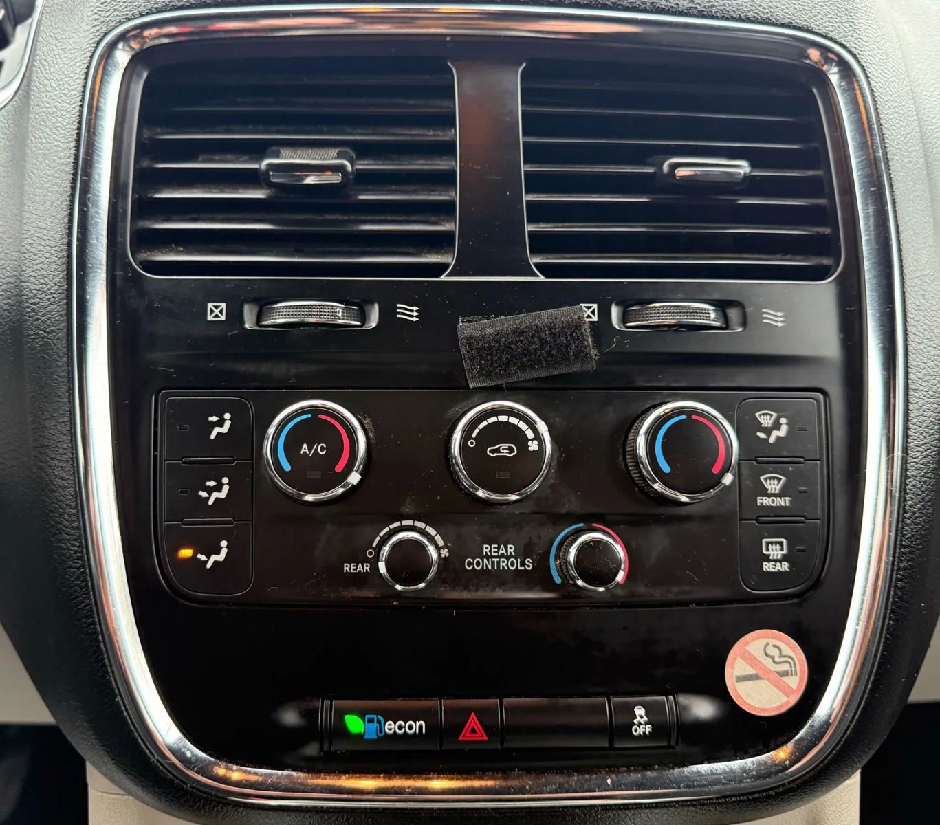 Used 2019 Dodge Grand Caravan SXT image 20