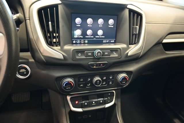 Used 2024 GMC Terrain SLE w/ Driver Convenience Package FWD image 12