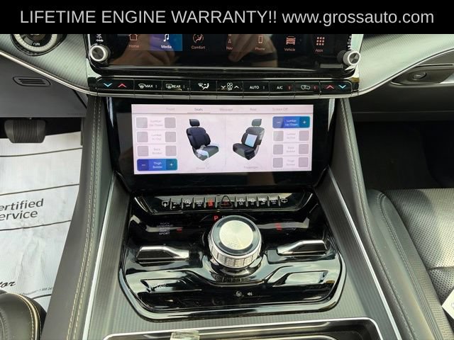 Used 2024 Jeep Grand Wagoneer Series II AWD/4WD image 29