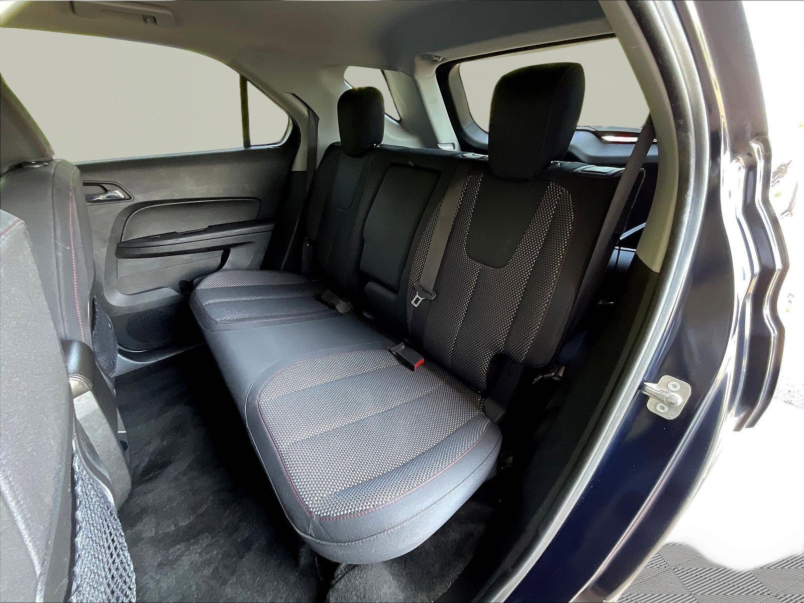 Used 2017 Chevrolet Equinox LT FWD image 22