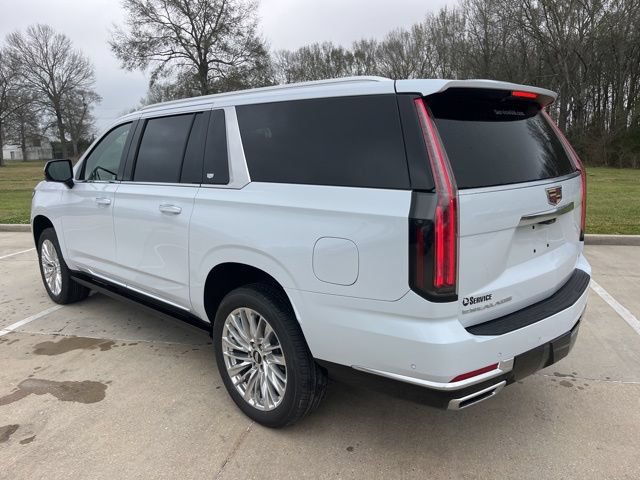 New 2026 Cadillac Escalade ESV Luxury w/ Touring Package RWD image 4