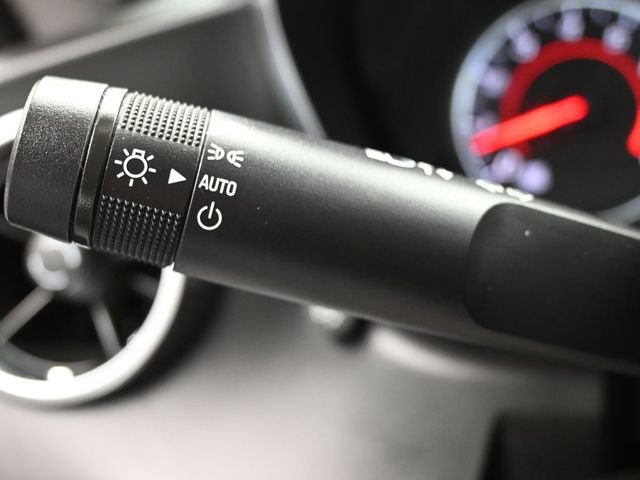 Used 2020 Chevrolet Camaro LT RWD image 24