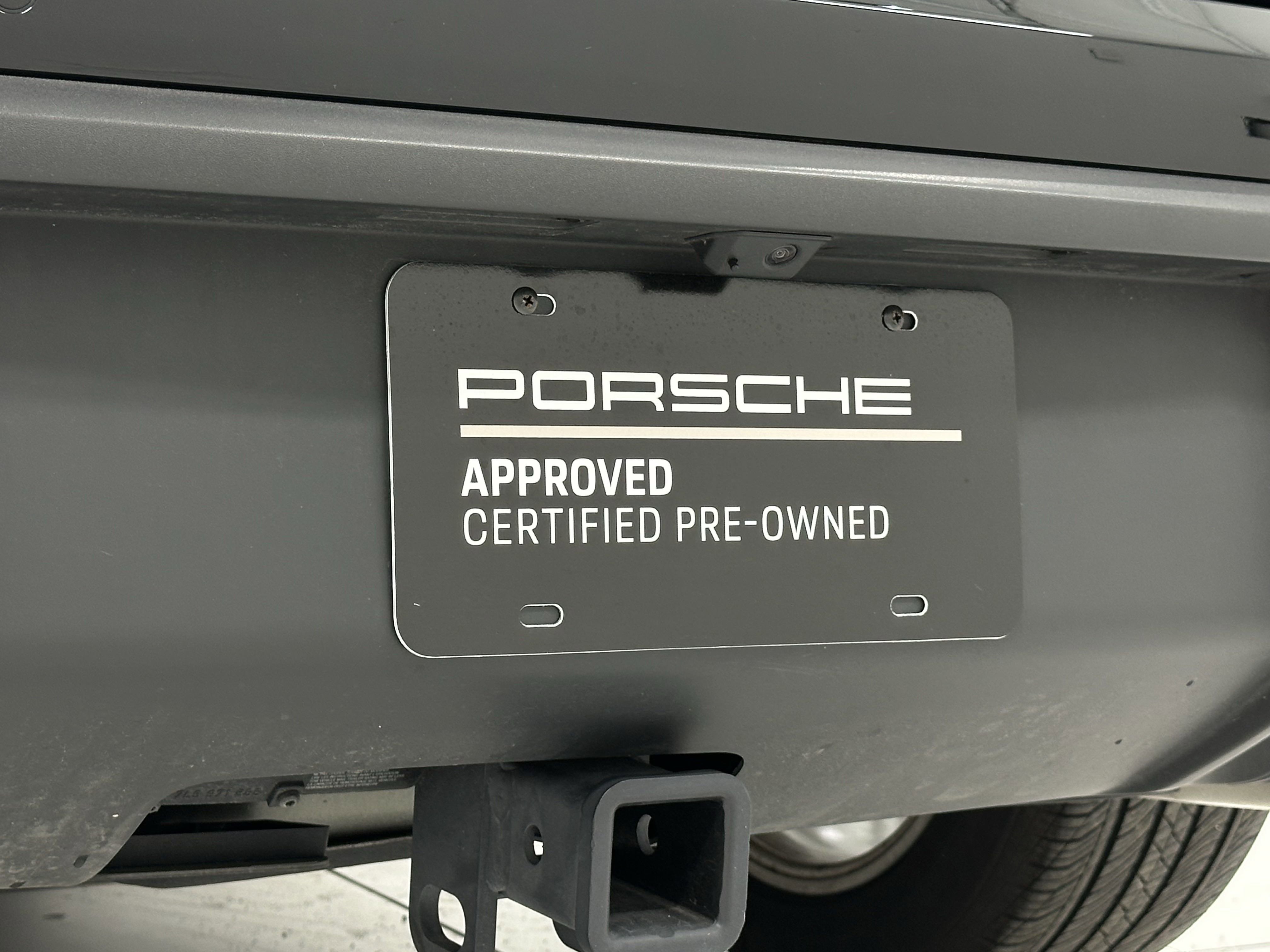 Certified 2024 Porsche Macan image 61