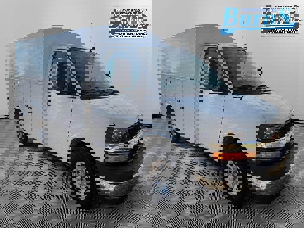 New 2025 Chevrolet Express 3500 w/ Power Convenience Package