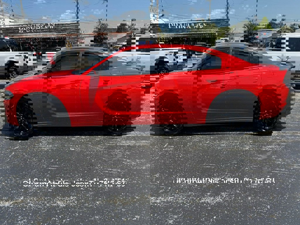 Used 2017 Dodge Charger SE w/ Blacktop Package