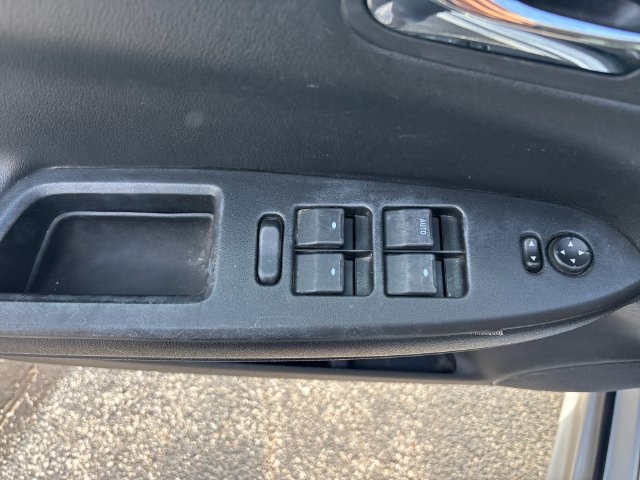 Used 2010 Chevrolet Impala LT FWD image 11