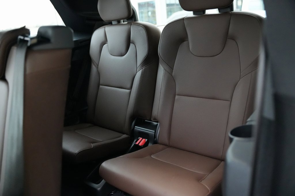 Used 2024 Volvo XC90 B6 Plus w/ Protection Package image 43