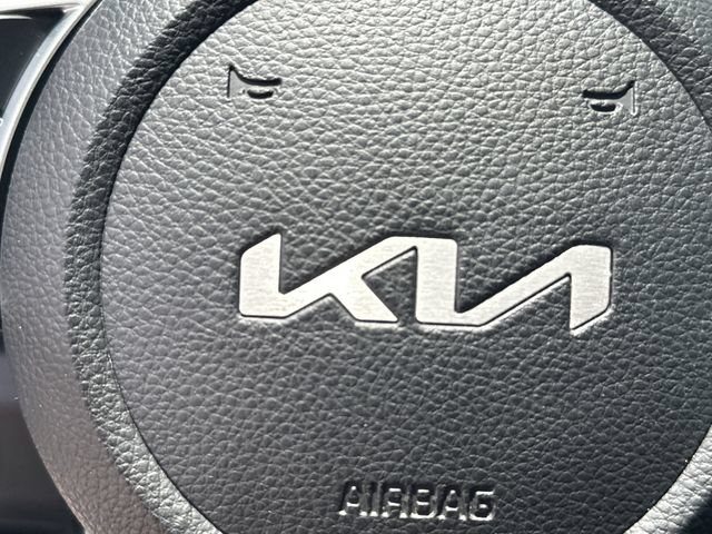 Used 2024 Kia Seltos EX FWD image 21