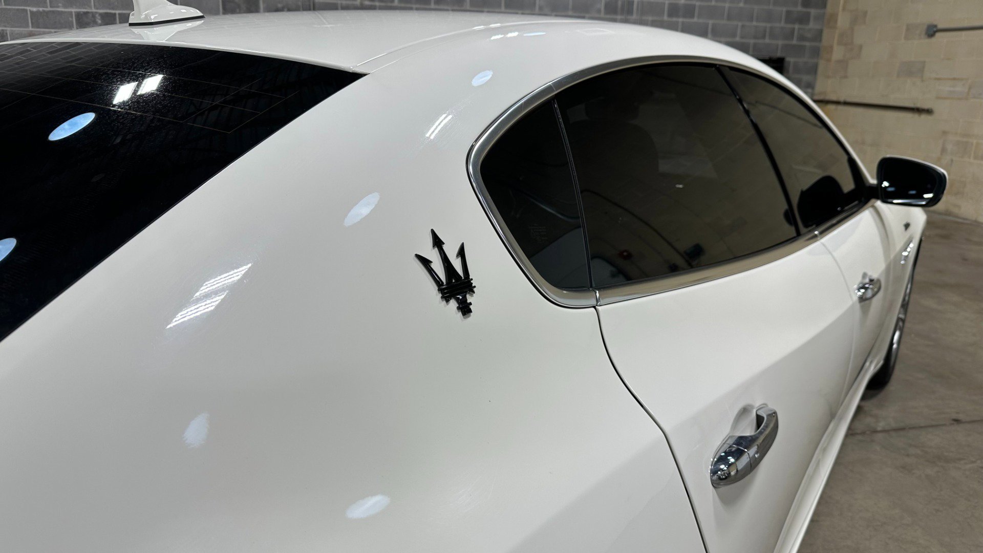 Used 2022 Maserati Quattroporte Modena Q4 image 5